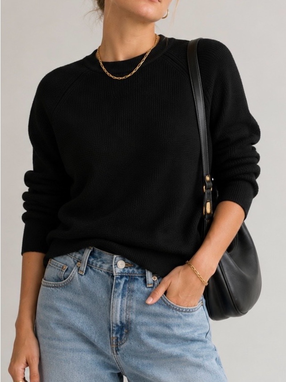 Michael Kors 100% Merino Wool black crewneck sweater size small  luxury knit